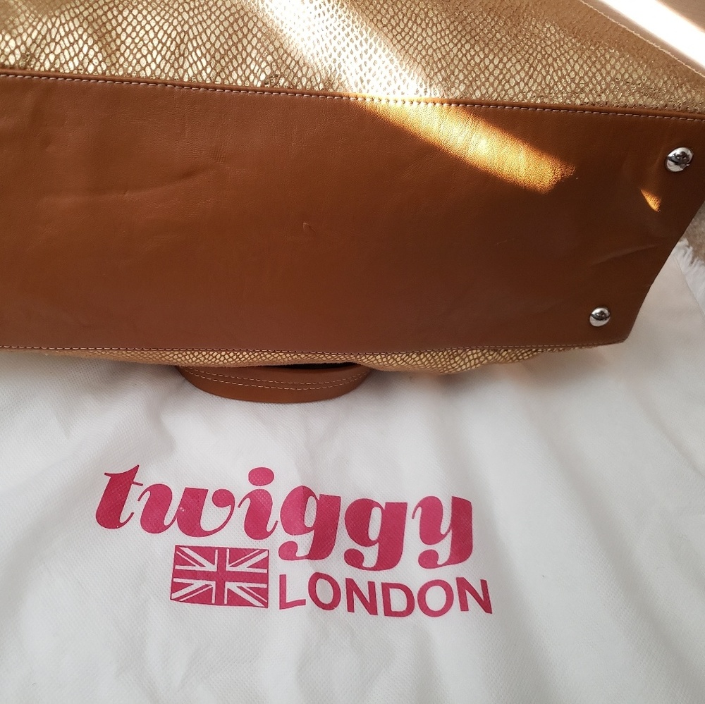 Twiggy London Snake Print Purse - Picture 4 of 8